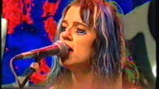 L7  Pretend Were Dead Live The Word 1992 [upl. by Proulx]